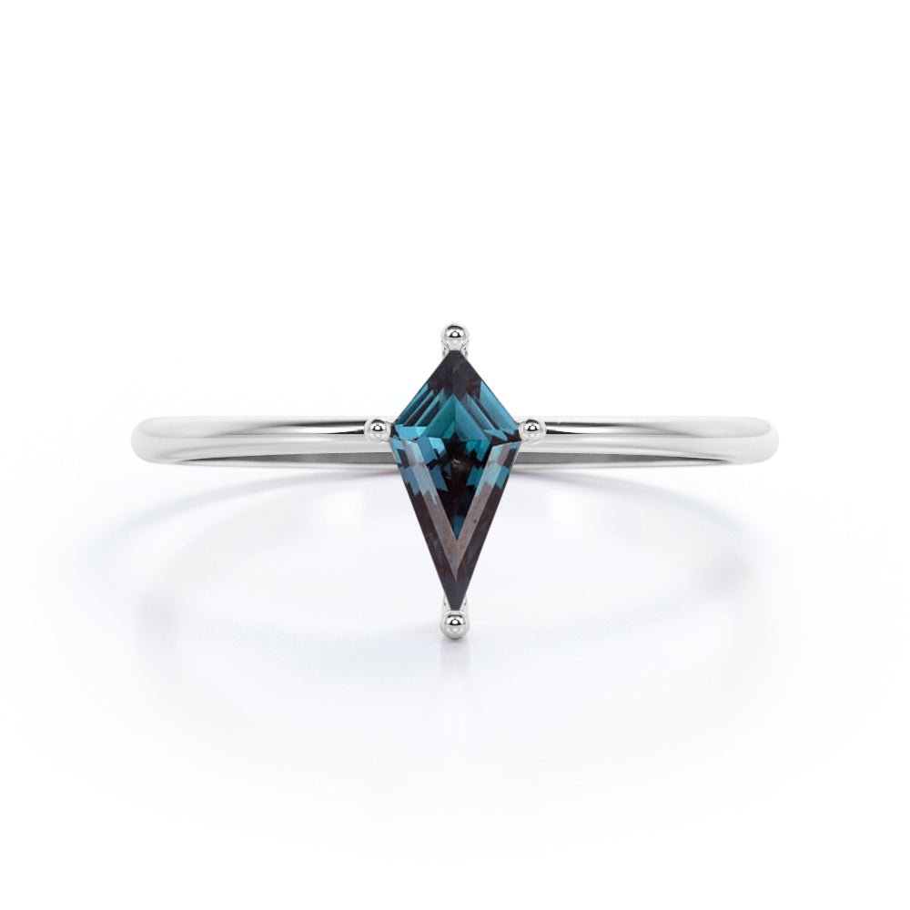 Alexandrite solitaire deals